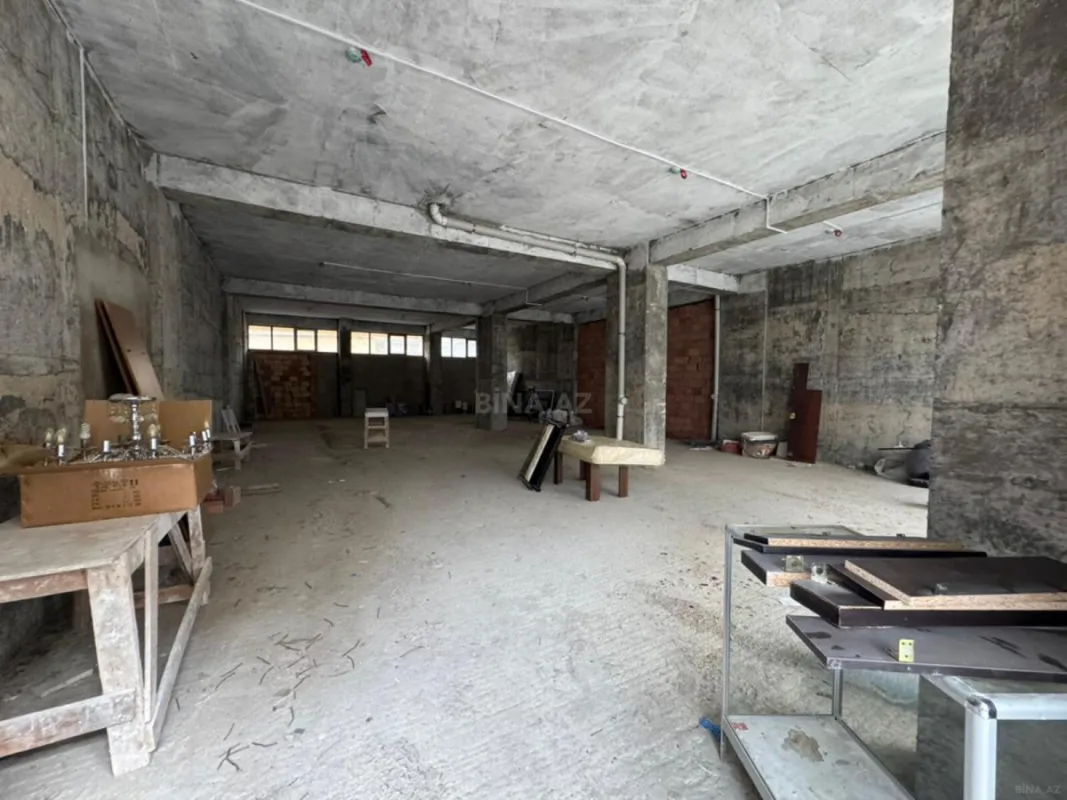 Satılır obyekt 185 m²