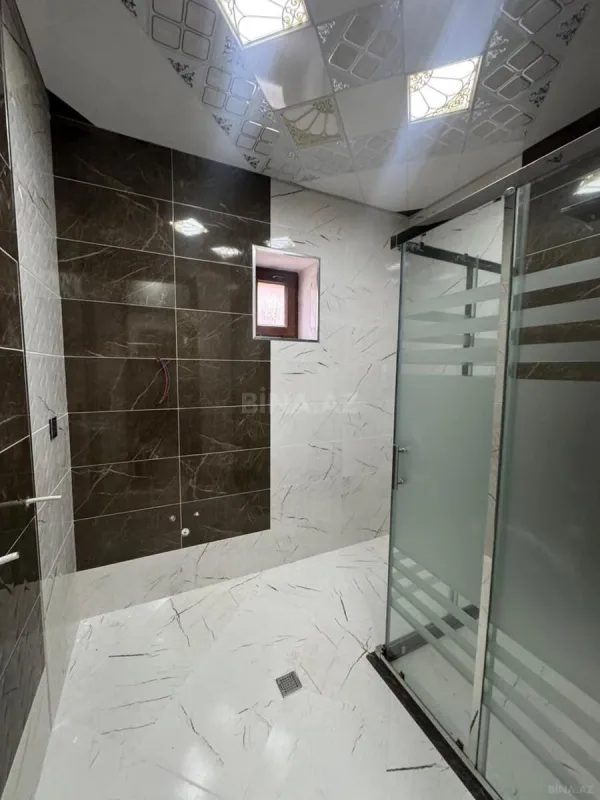 Satılır 10 otaqlı həyət evi 510 m²