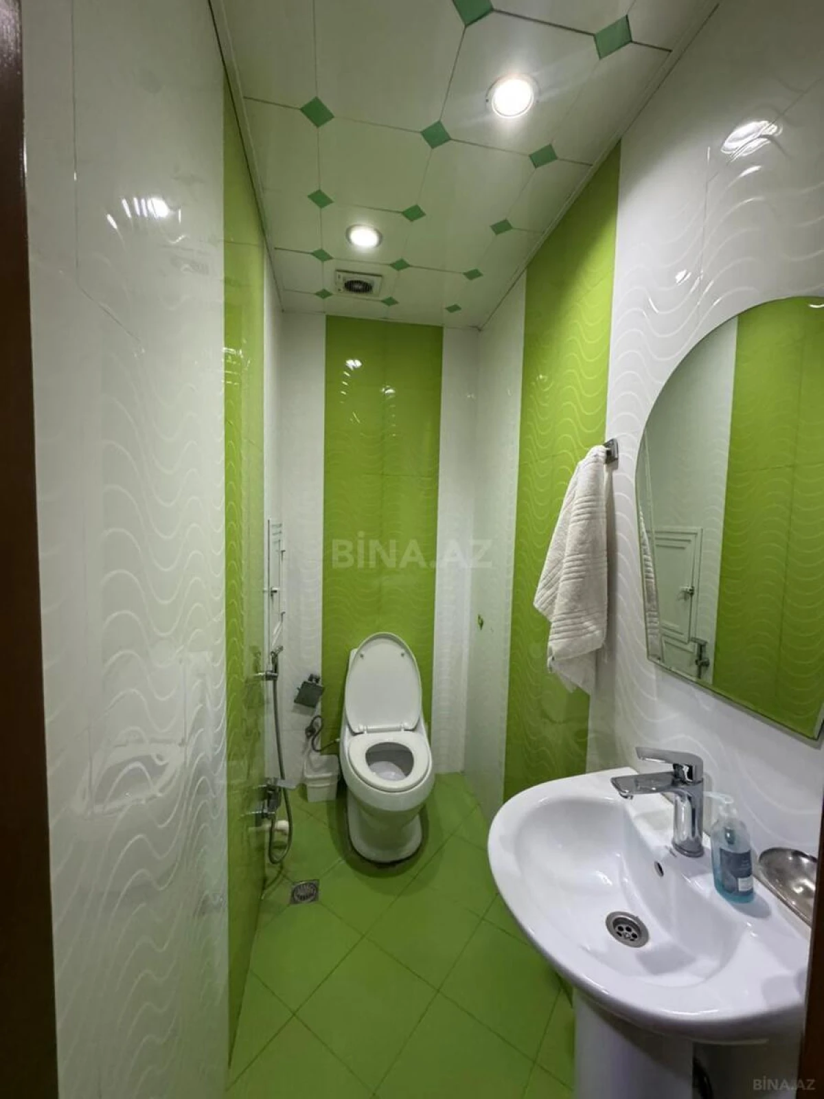 Satılır 3 otaqlı mənzil 110 m²