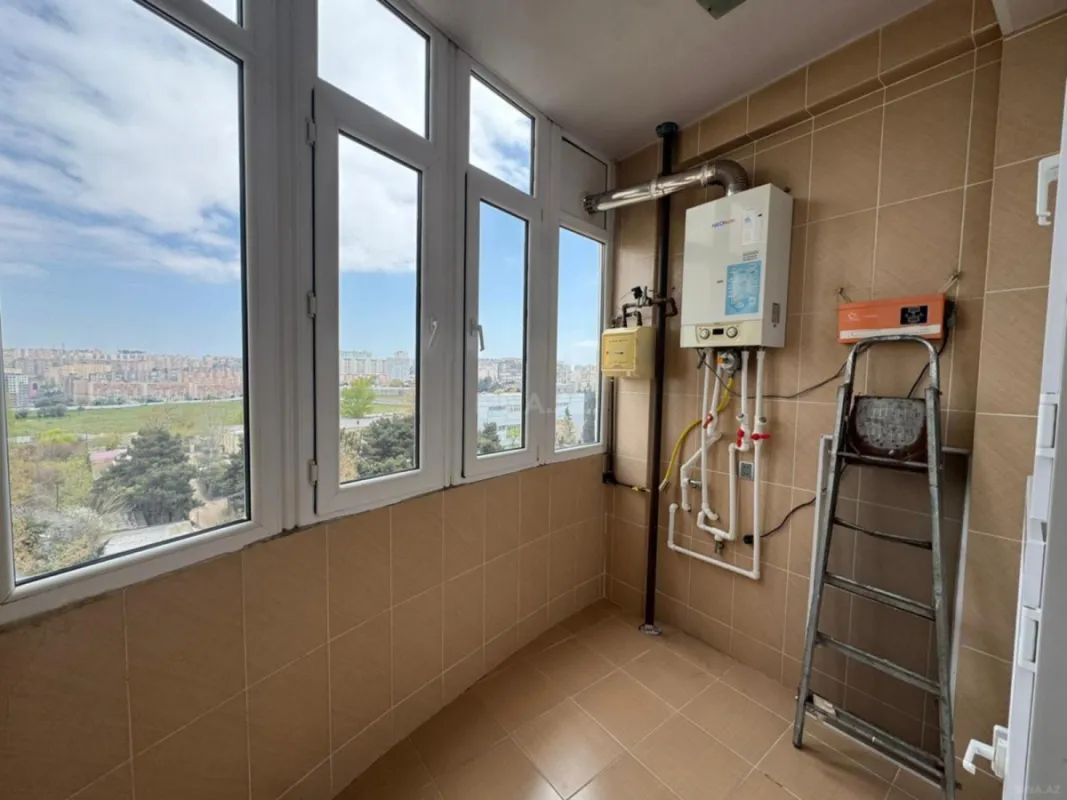 Satılır 3 otaqlı mənzil 110 m²