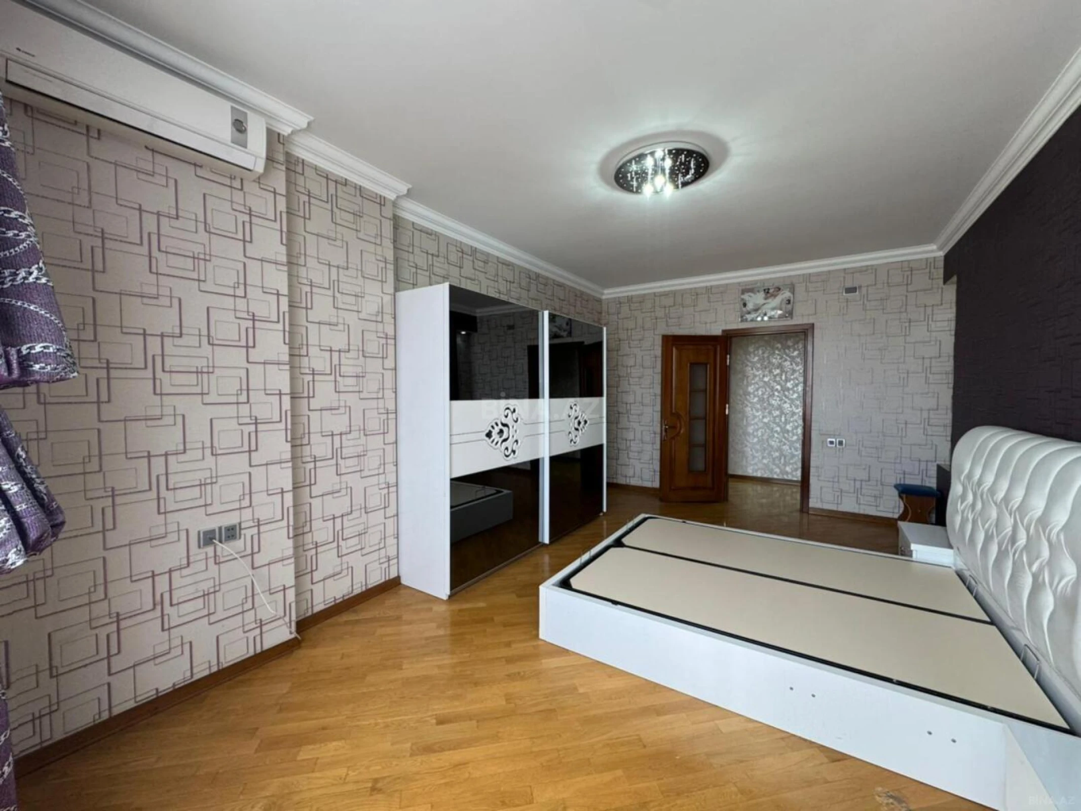 Satılır 3 otaqlı mənzil 110 m²