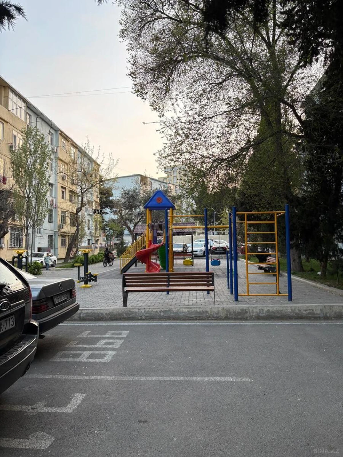 Satılır 2 otaqlı mənzil 56 m²