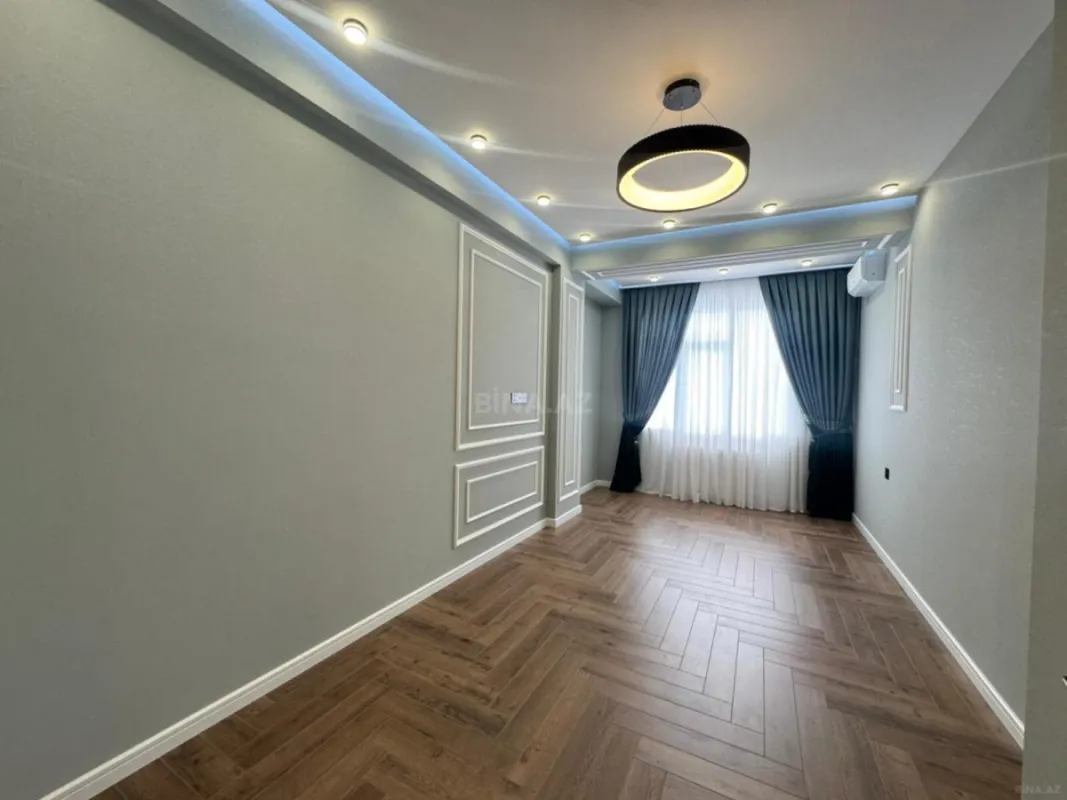 Satılır 3 otaqlı mənzil 105 m²