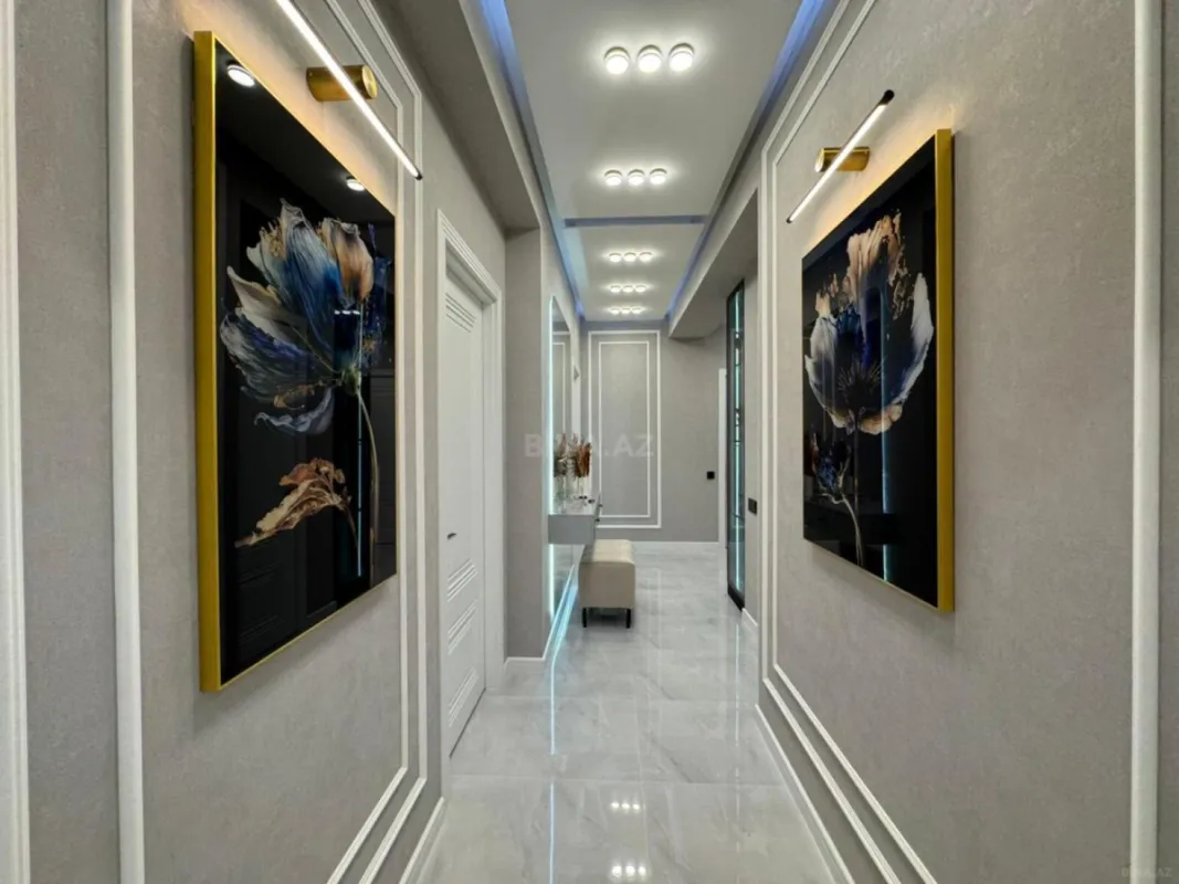 Satılır 3 otaqlı mənzil 105 m²