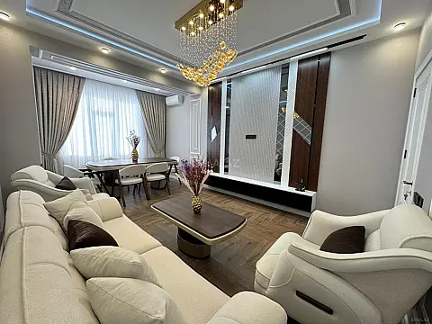 Satılır 3 otaqlı mənzil 105 m²