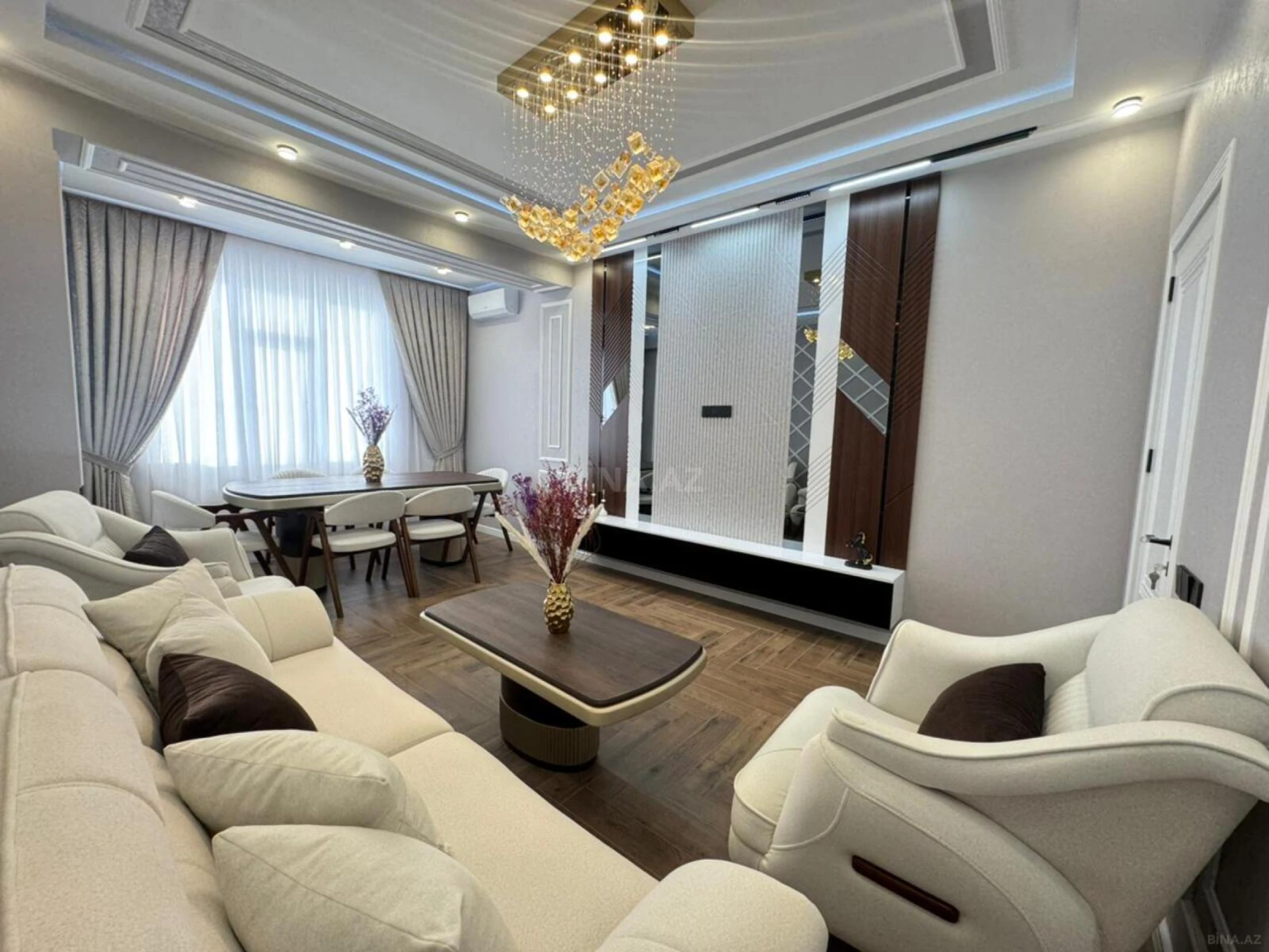 Satılır 3 otaqlı mənzil 105 m²