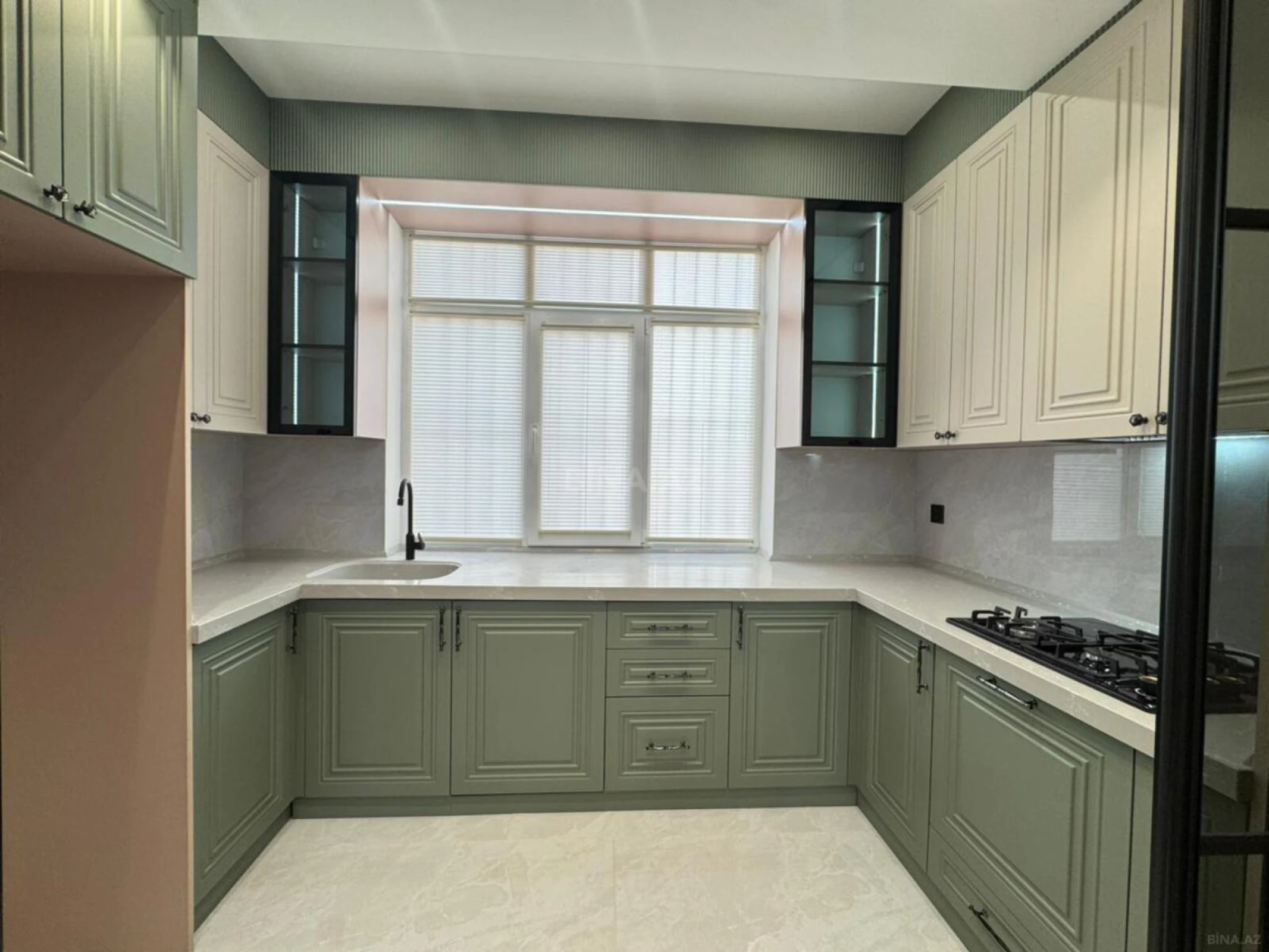 Satılır 3 otaqlı mənzil 90 m²