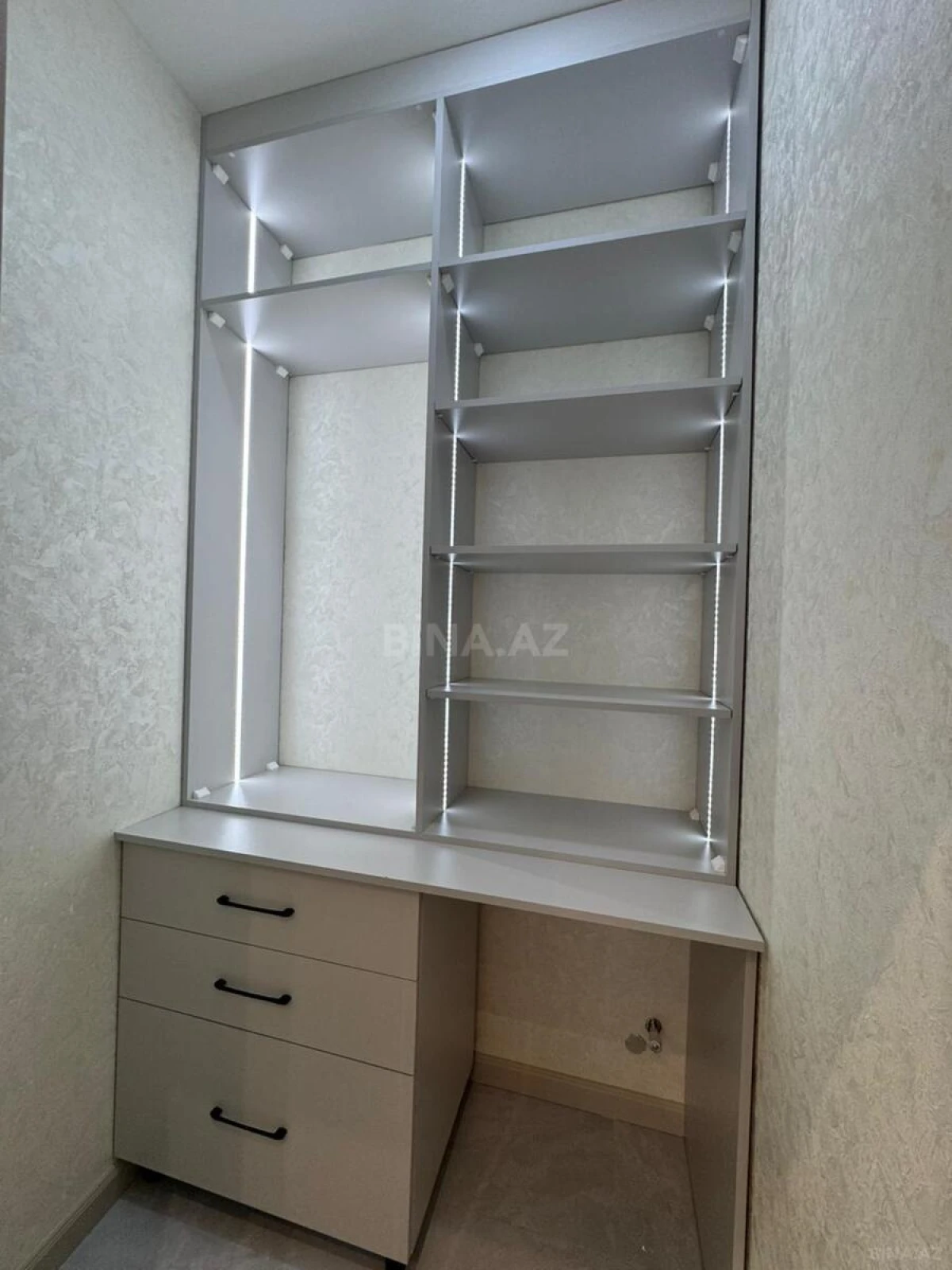 Satılır 3 otaqlı mənzil 90 m²