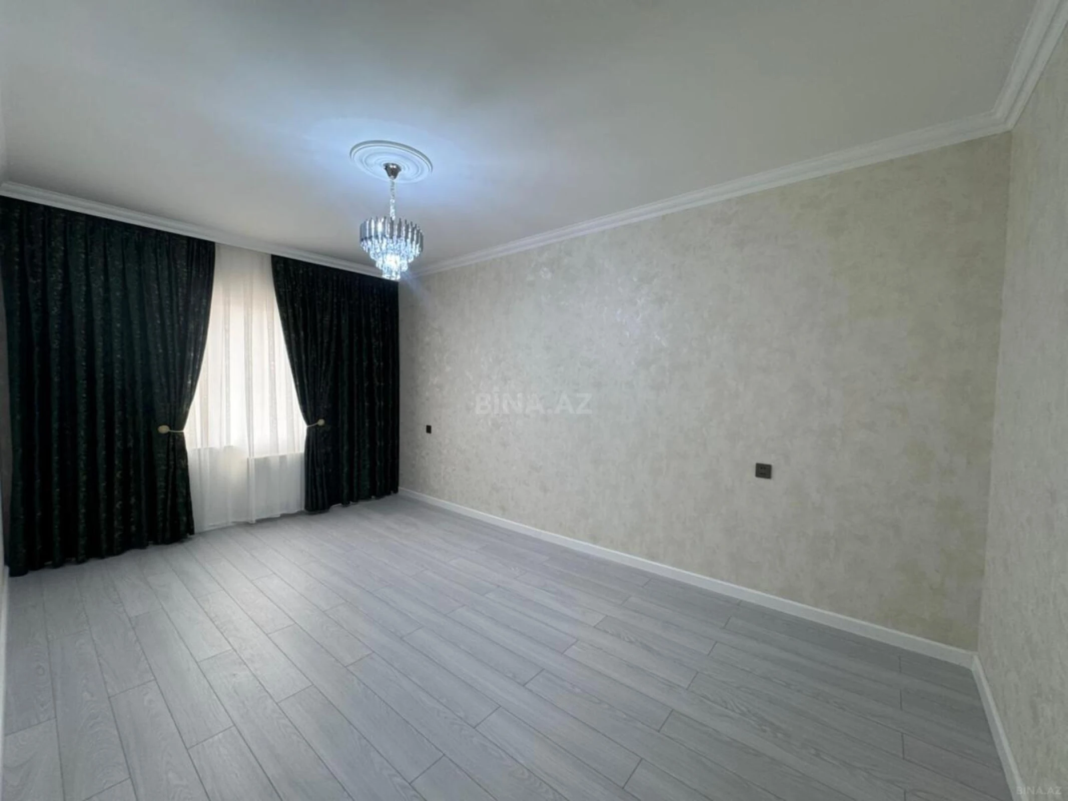 Satılır 2 otaqlı mənzil 65 m²