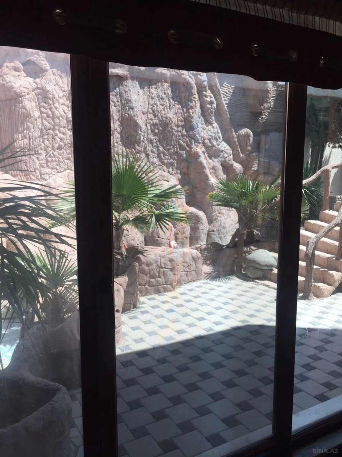 Kirayə verilir 7 otaqlı həyət evi 650 m²