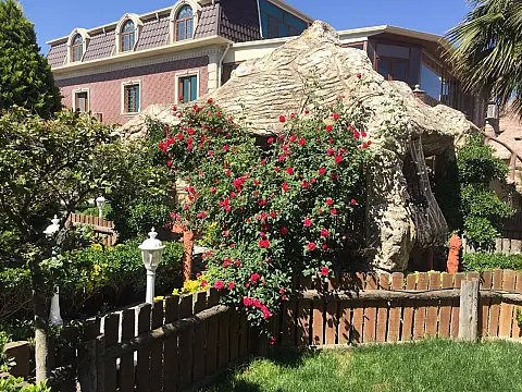 Kirayə verilir 7 otaqlı həyət evi 650 m² — Bakı, Mərdəkan 7 otaq 650.00 m²