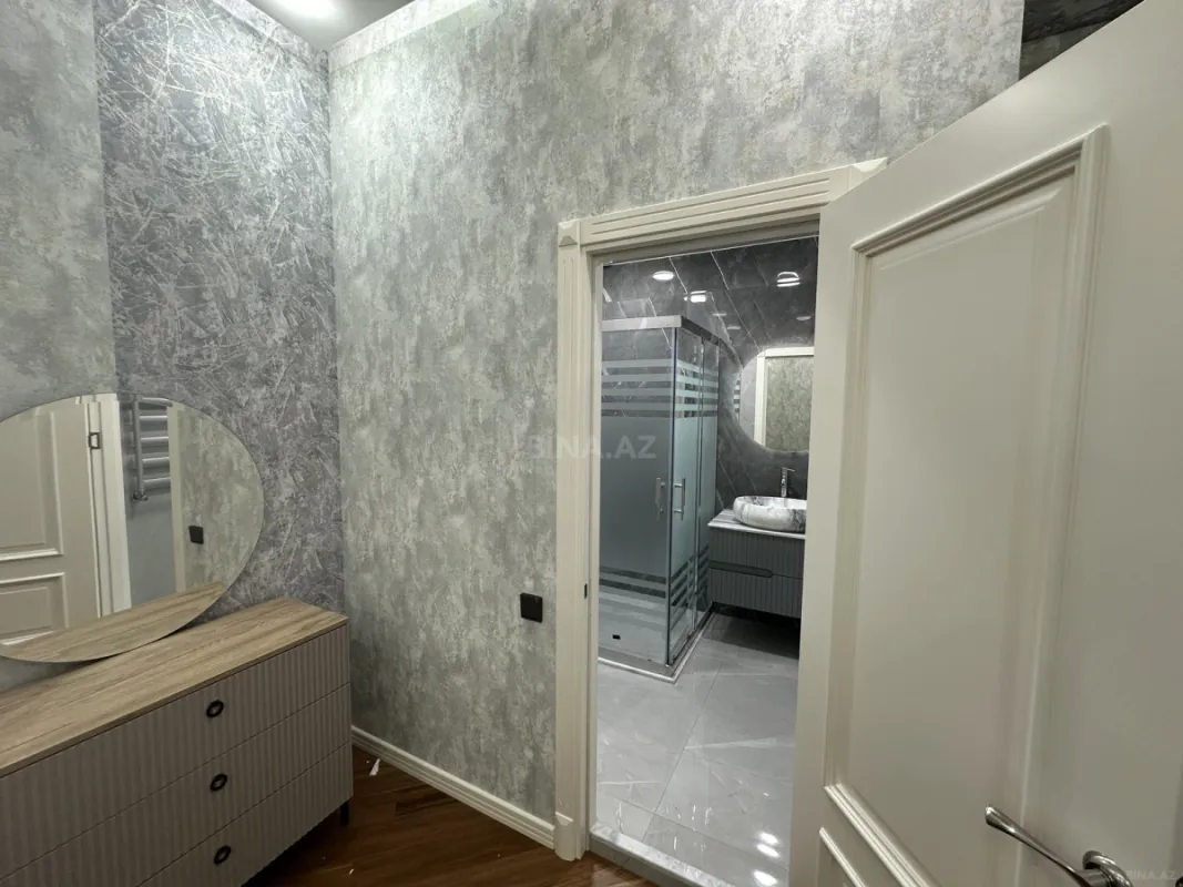 Kirayə verilir 4 otaqlı mənzil 170 m²