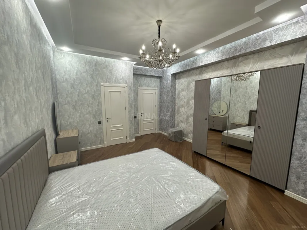 Kirayə verilir 4 otaqlı mənzil 170 m²