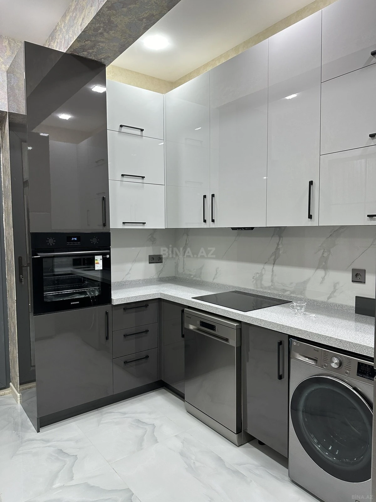 Kirayə verilir 4 otaqlı mənzil 170 m²