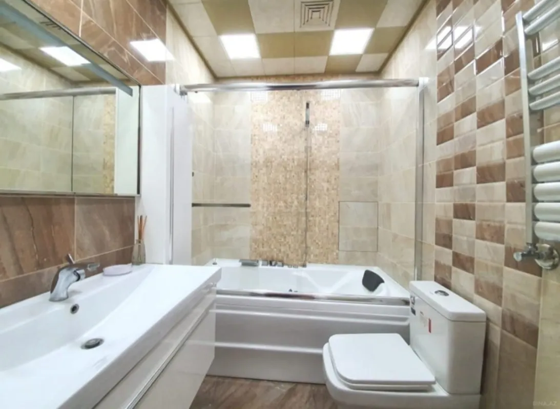 Satılır 3 otaqlı mənzil 110 m²