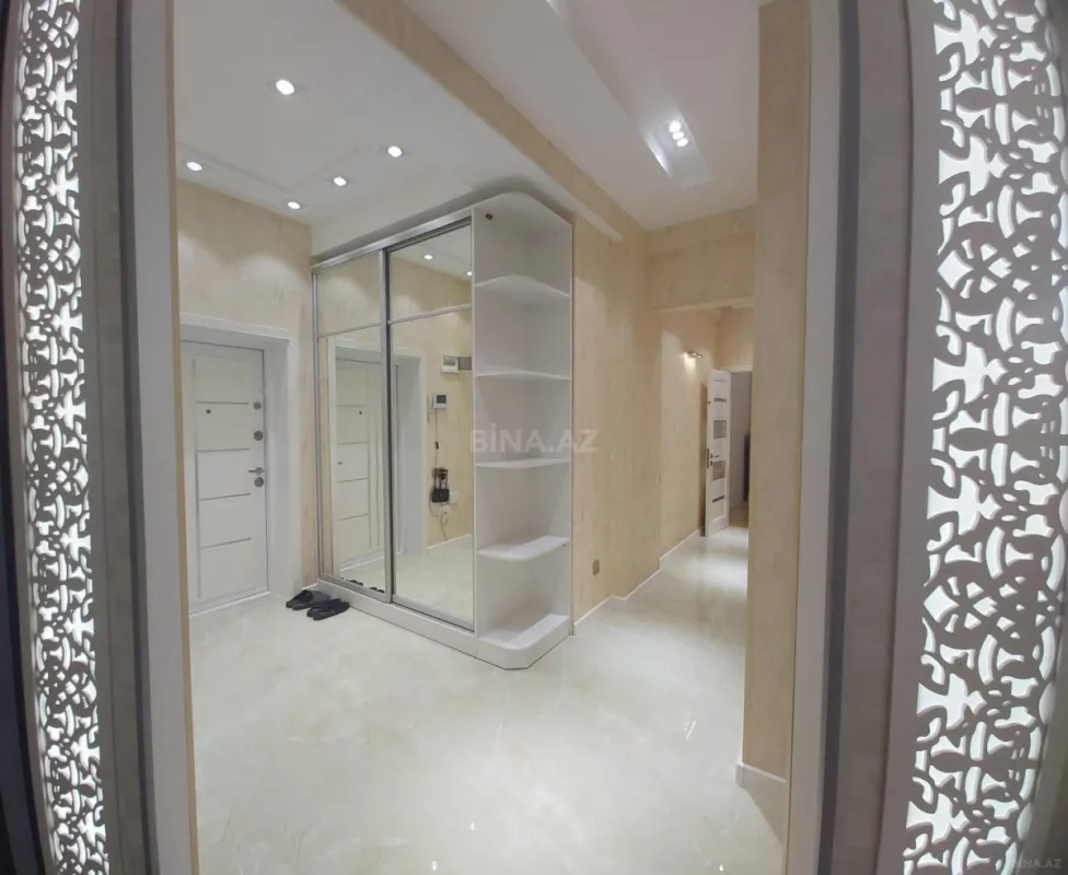 Satılır 3 otaqlı mənzil 110 m²