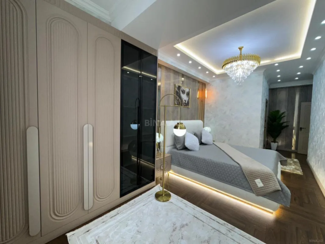Satılır 3 otaqlı mənzil 128 m²