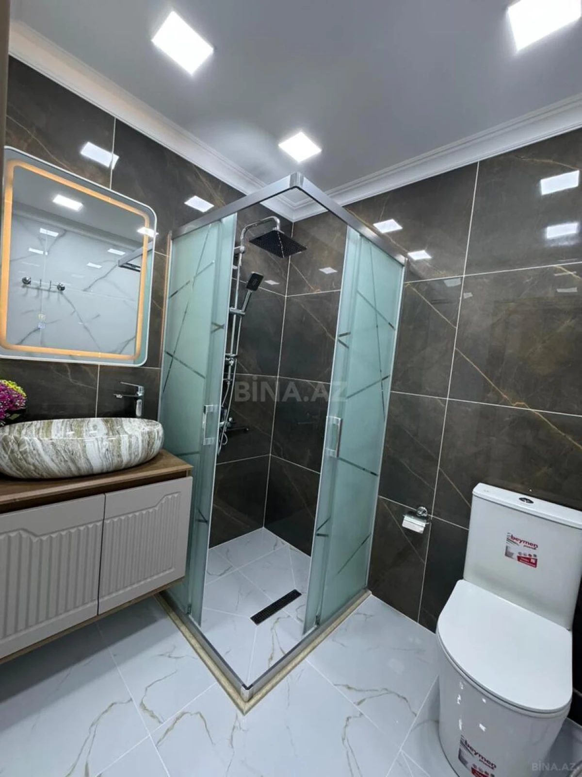 Satılır 3 otaqlı mənzil 128 m²