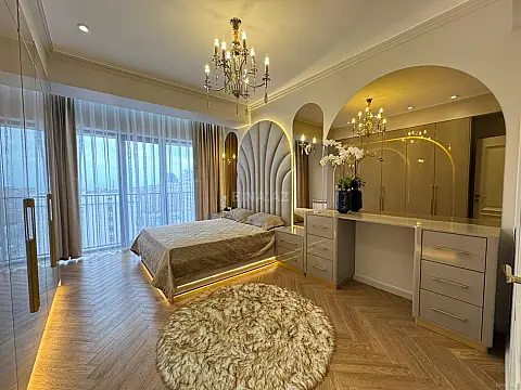 Satılır 3 otaqlı mənzil 128 m²