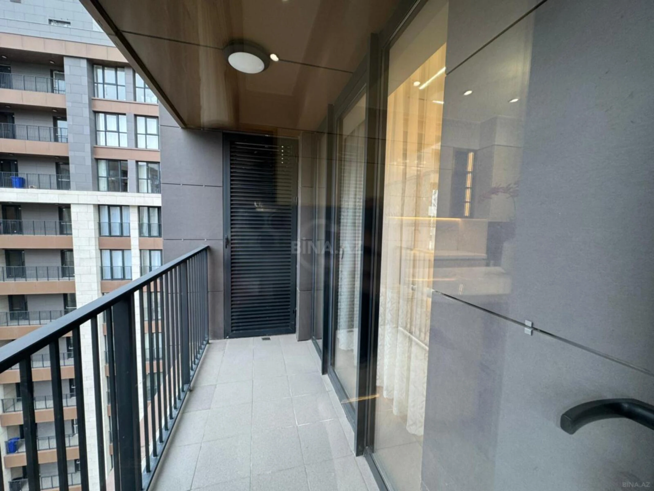 Satılır 3 otaqlı mənzil 128 m²