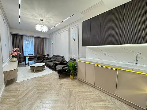 Satılır 3 otaqlı mənzil 91 m²