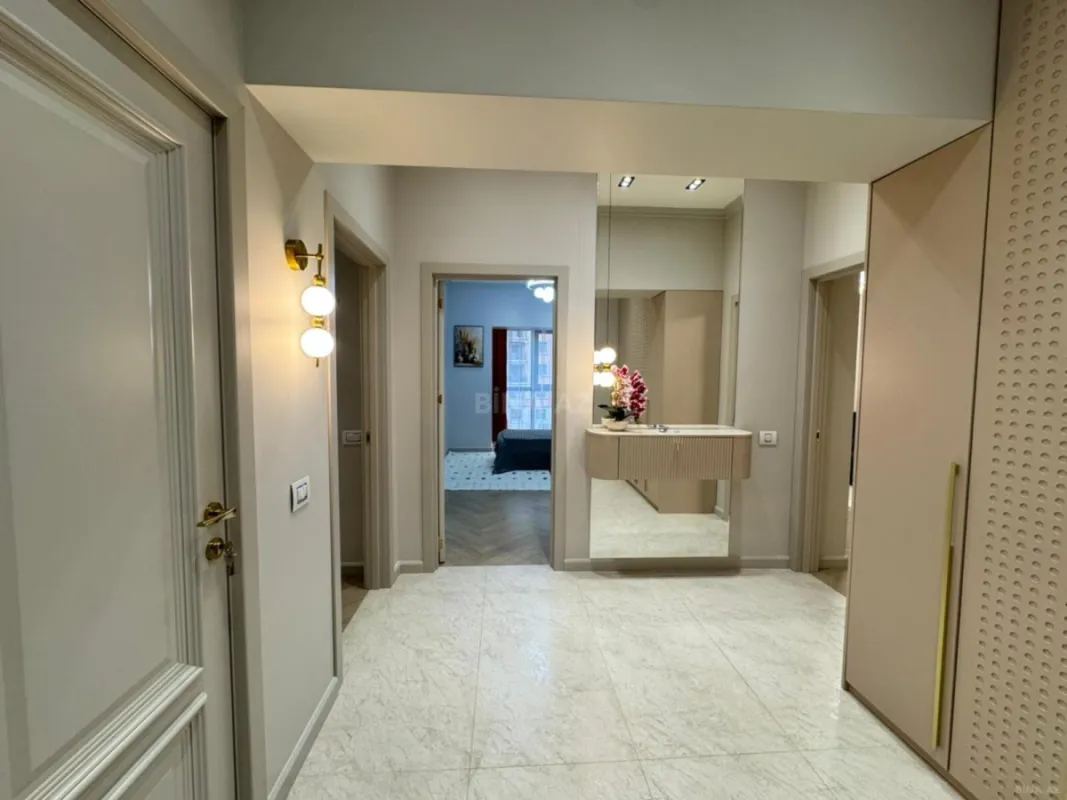 Satılır 3 otaqlı mənzil 91 m²