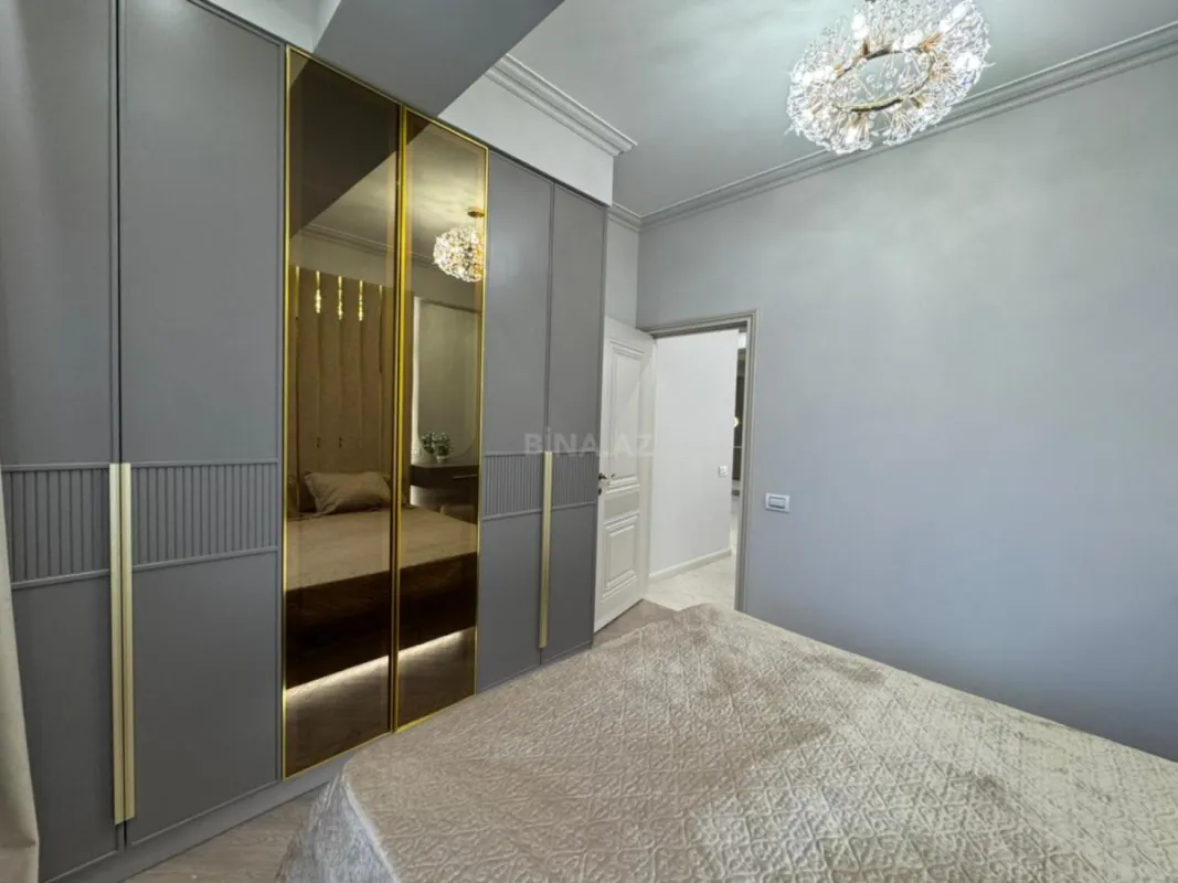 Satılır 2 otaqlı mənzil 65 m²