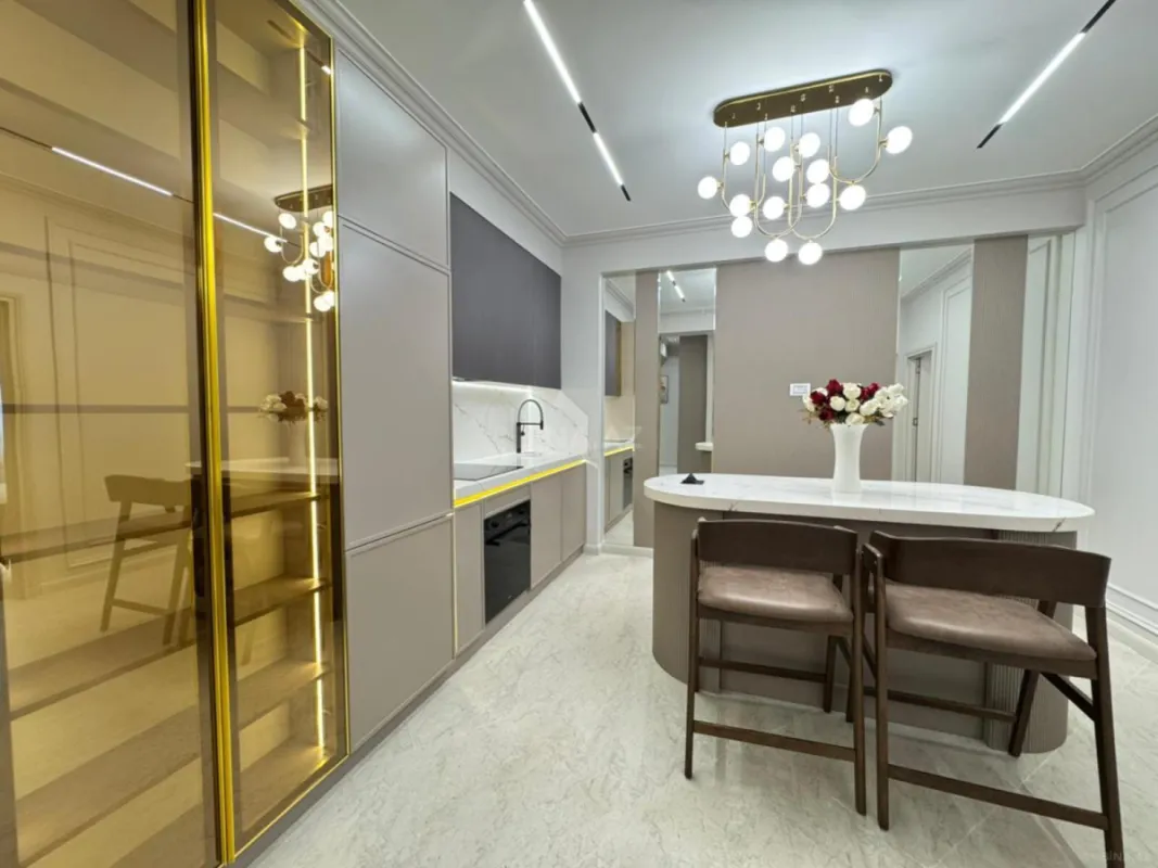 Satılır 2 otaqlı mənzil 65 m²