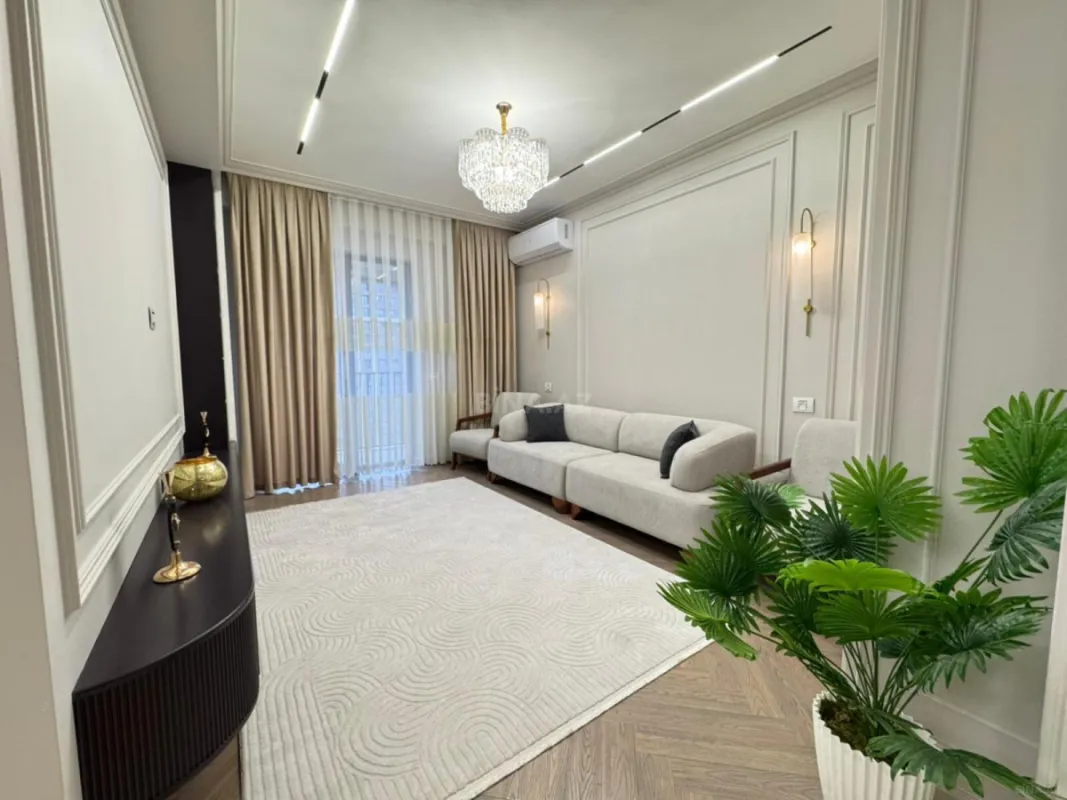 Satılır 2 otaqlı mənzil 65 m²