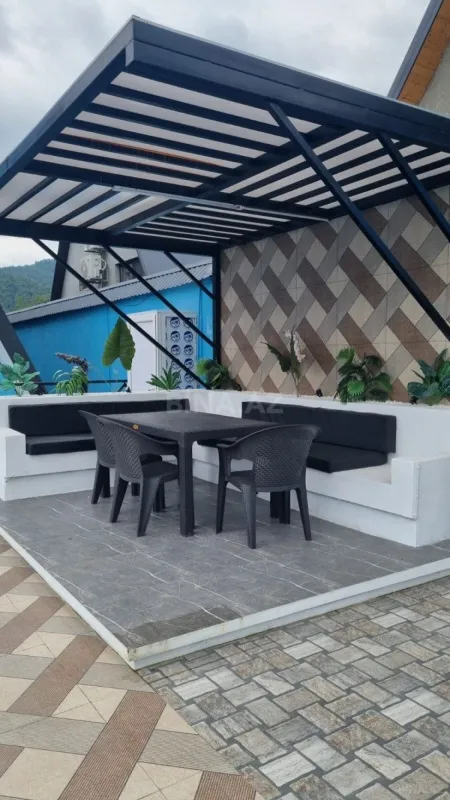 Satılır 3 otaqlı həyət evi 100 m²