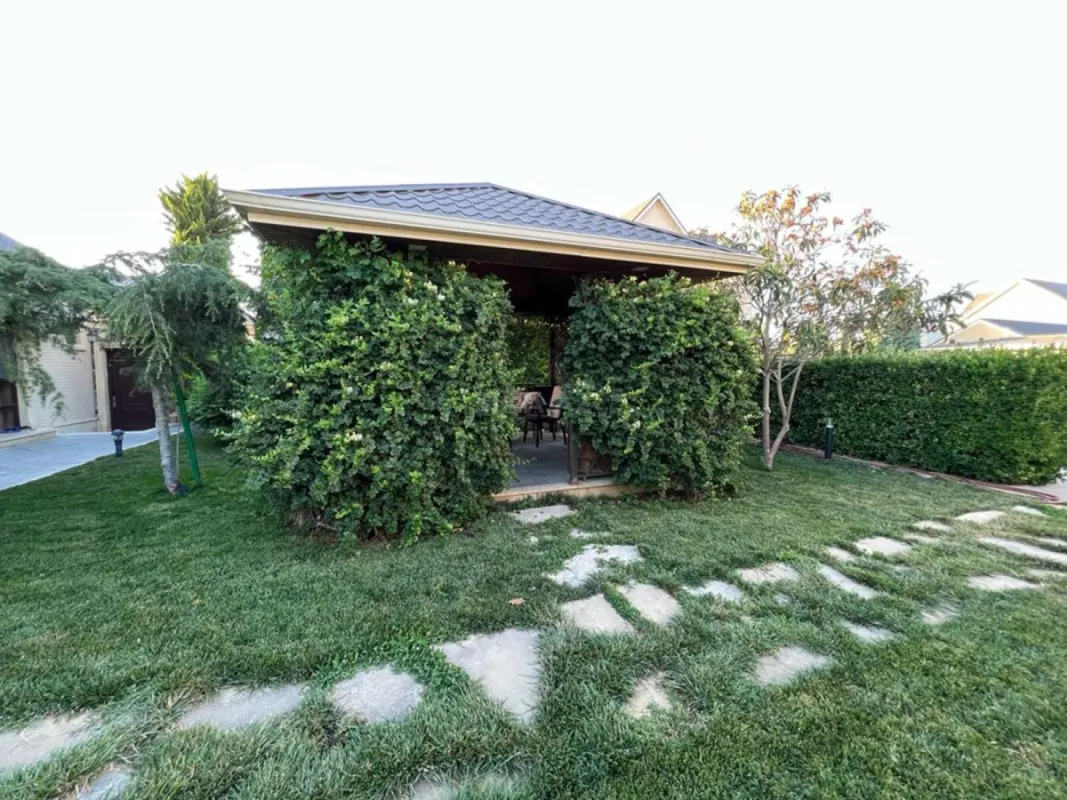 Kirayə verilir 3 otaqlı həyət evi 180 m²