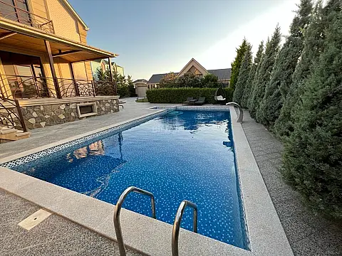 Kirayə verilir 3 otaqlı həyət evi 180 m²