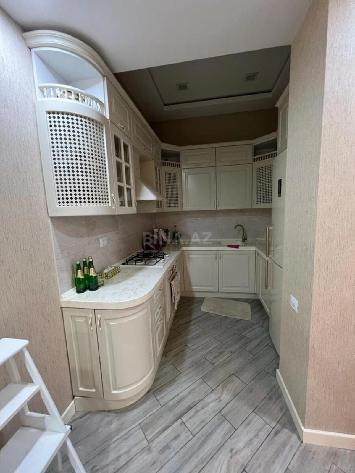 Kirayə verilir 3 otaqlı həyət evi 180 m²