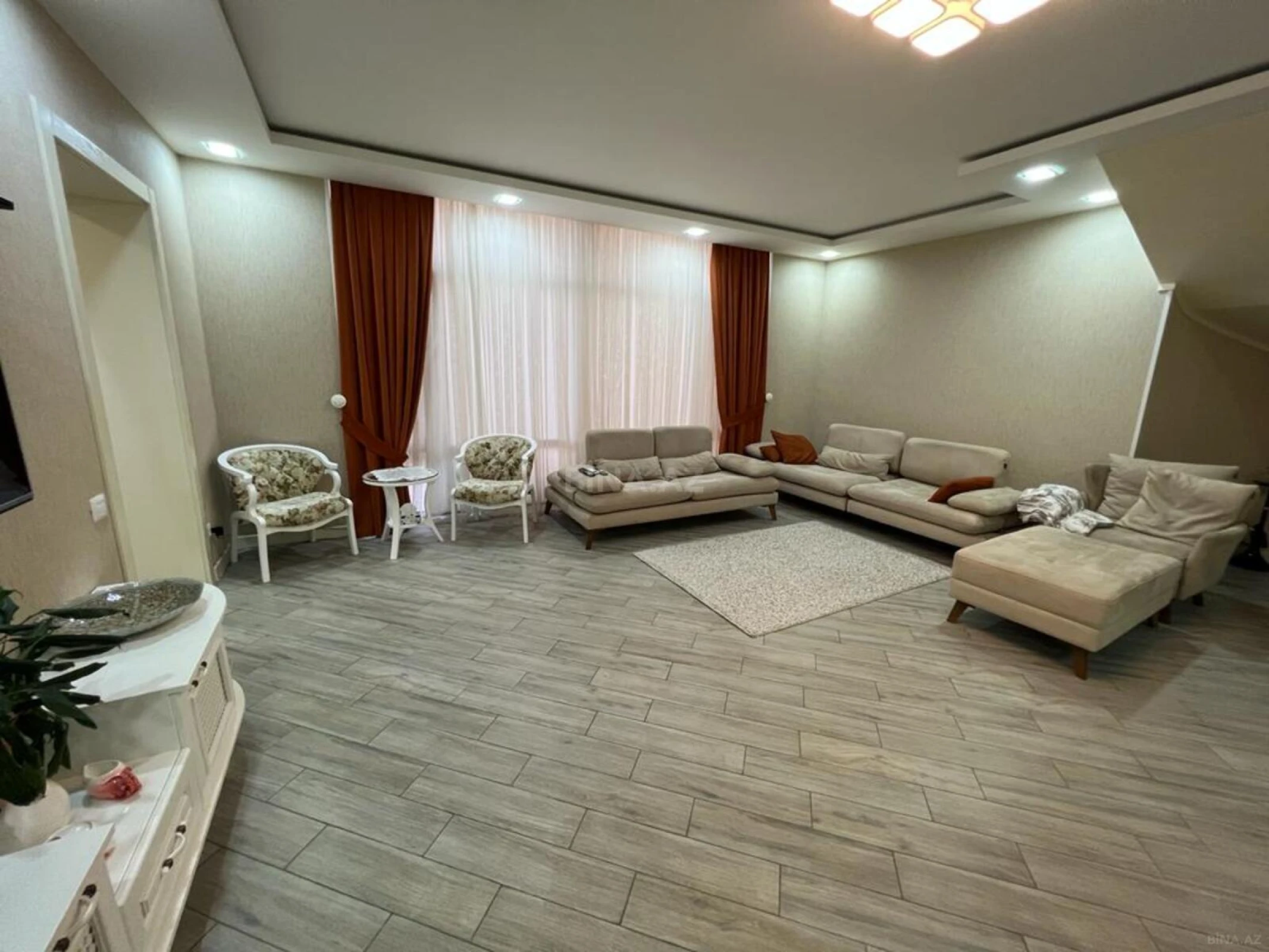 Kirayə verilir 3 otaqlı həyət evi 180 m²