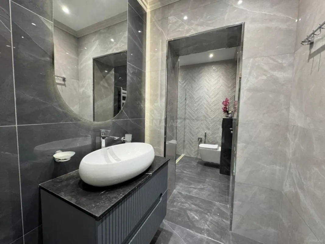 Satılır 2 otaqlı mənzil 68 m²