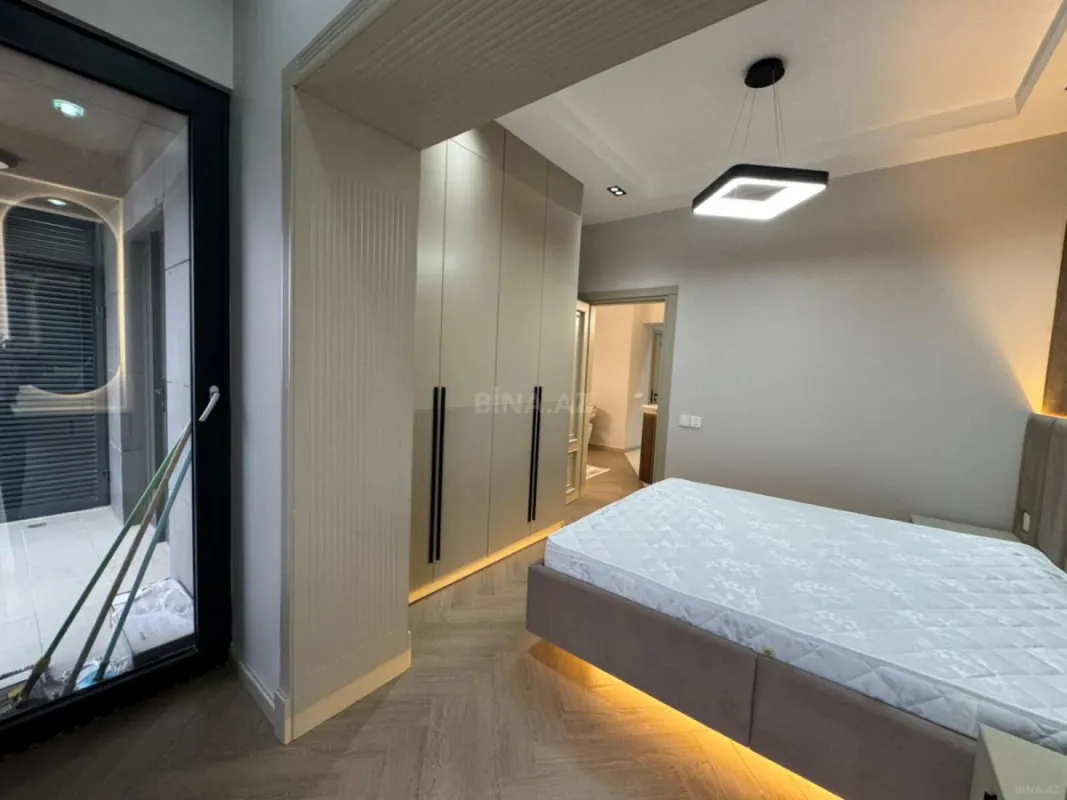 Satılır 2 otaqlı mənzil 68 m²