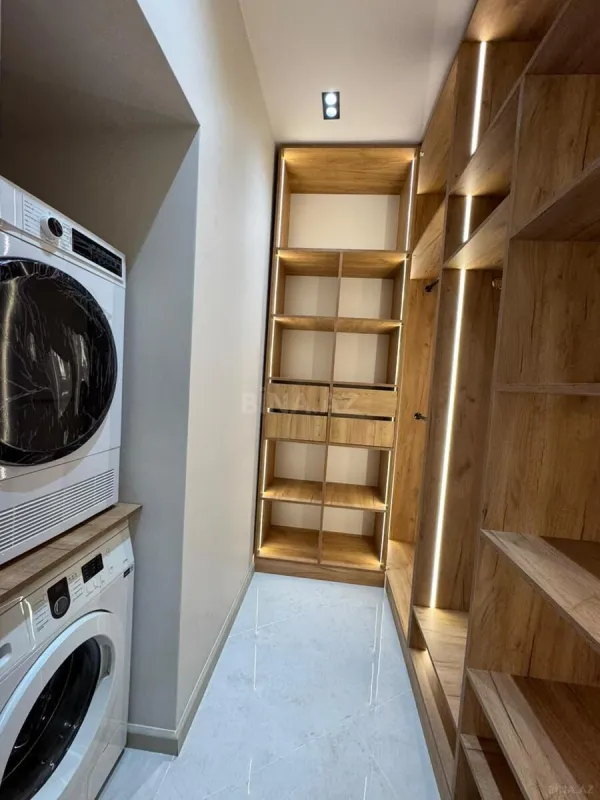 Satılır 2 otaqlı mənzil 68 m²