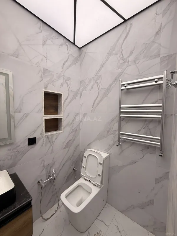 Satılır 4 otaqlı həyət evi 170 m²