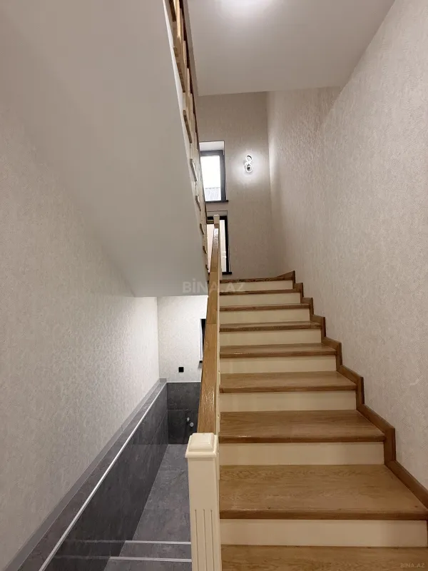 Satılır 4 otaqlı həyət evi 170 m²