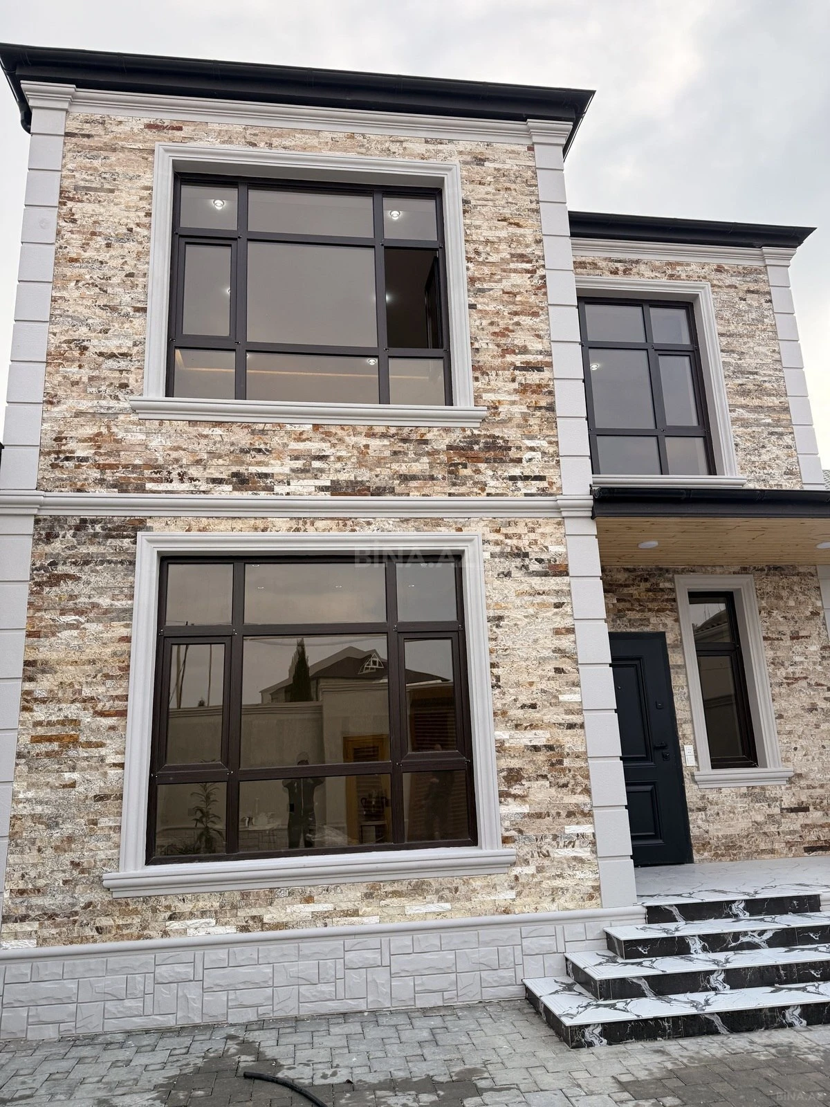 Satılır 4 otaqlı həyət evi 170 m²