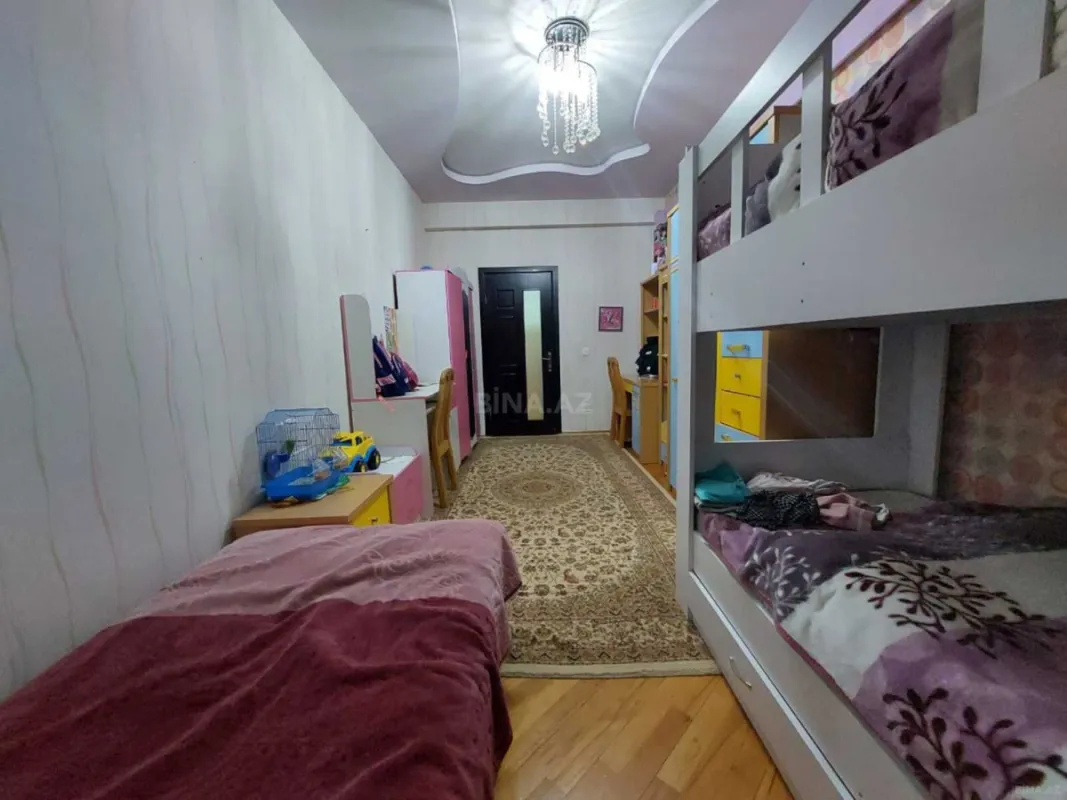 Satılır 3 otaqlı mənzil 98 m²