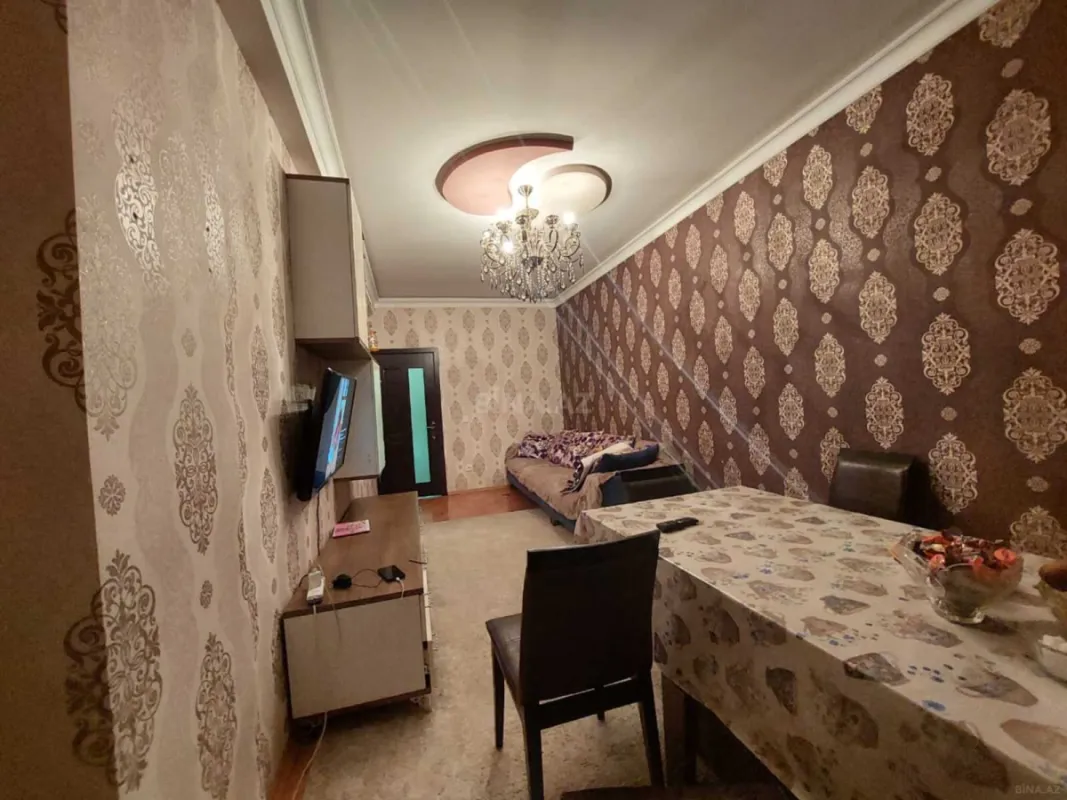 Satılır 3 otaqlı mənzil 98 m²