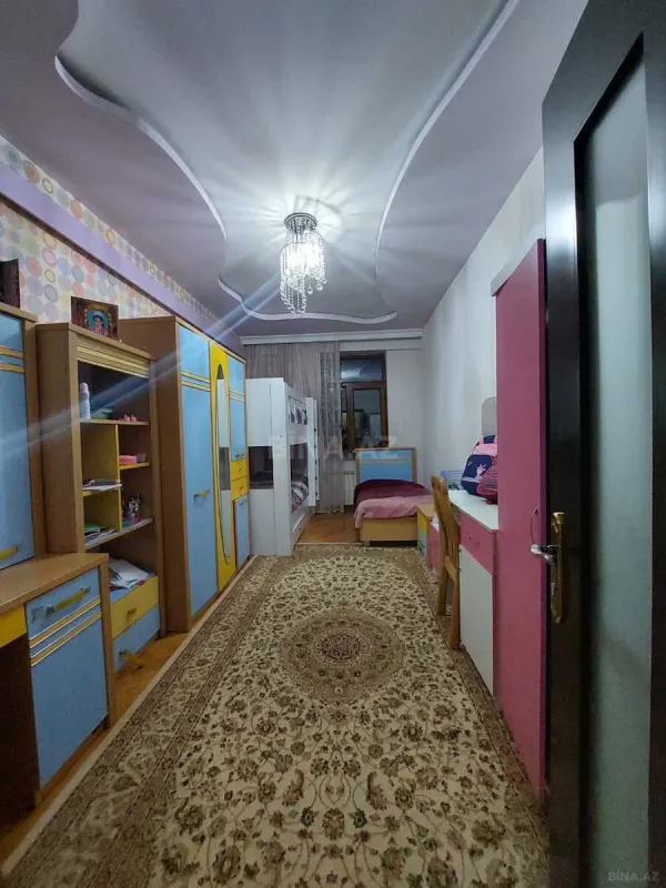 Satılır 3 otaqlı mənzil 98 m²