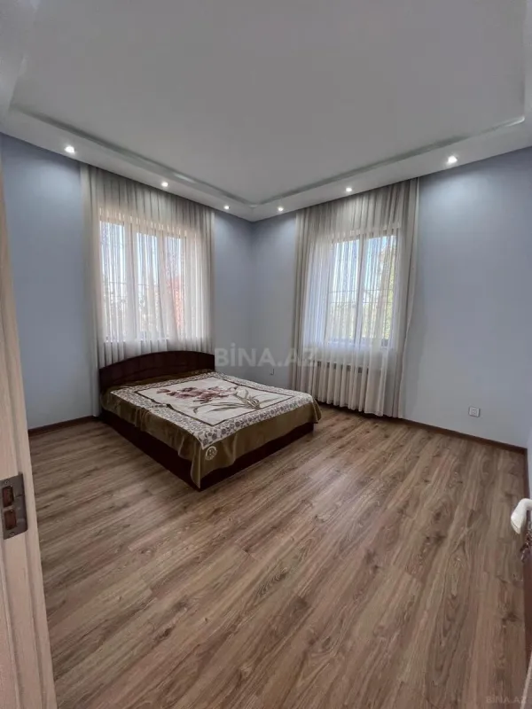 Kirayə verilir 6 otaqlı həyət evi 250 m²