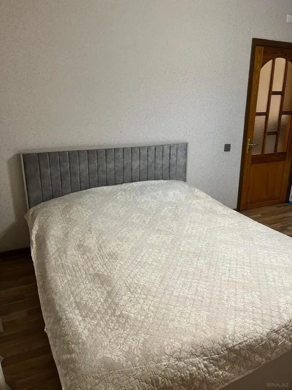 Satılır 4 otaqlı mənzil 110 m²