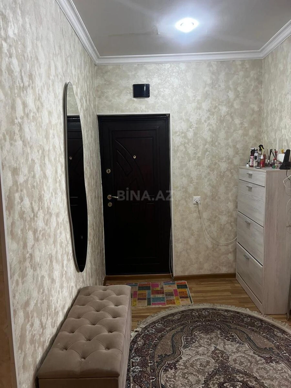 Satılır 4 otaqlı mənzil 110 m²