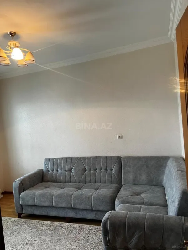 Satılır 4 otaqlı mənzil 110 m²