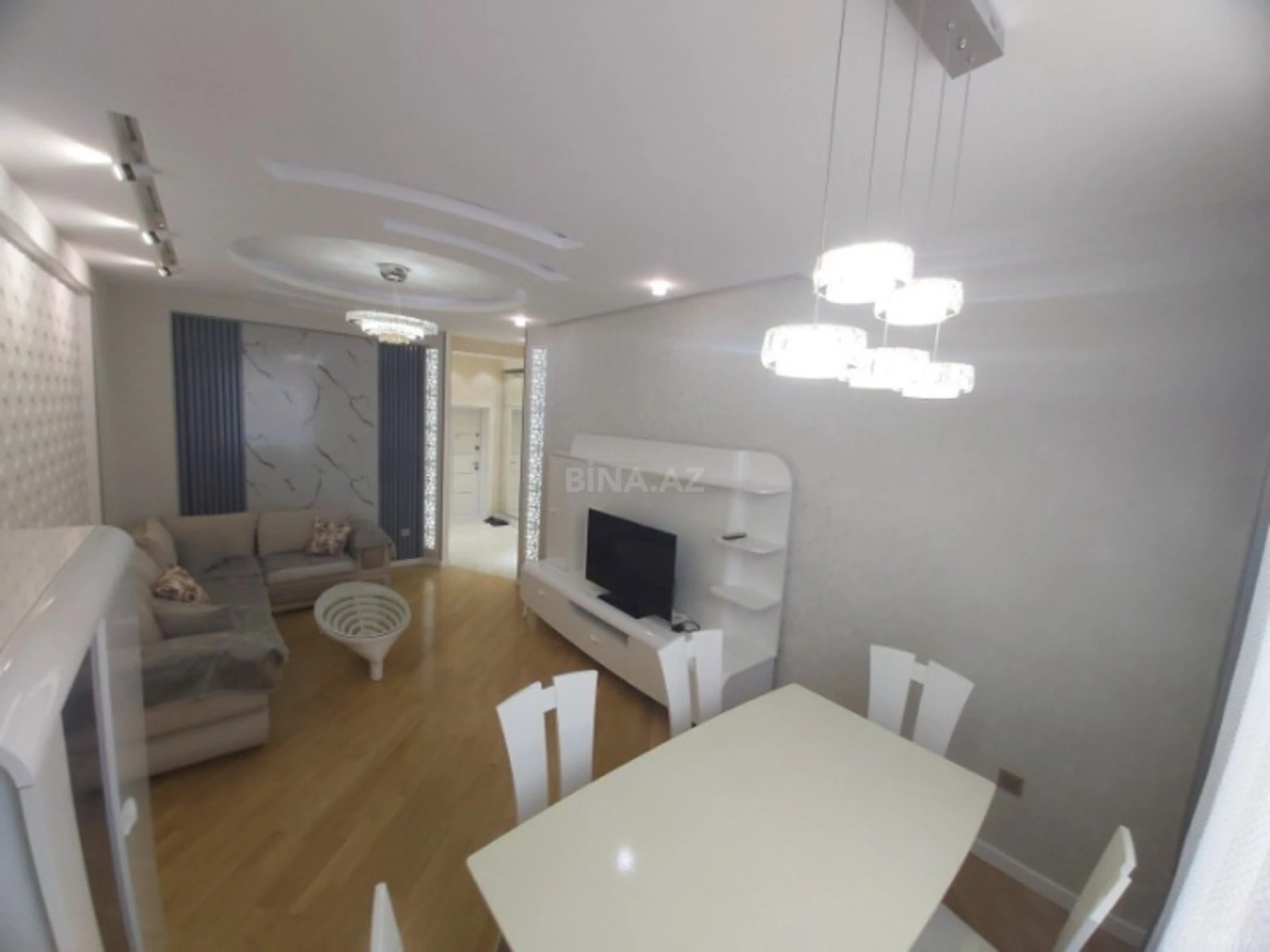 Satılır 3 otaqlı mənzil 110 m²