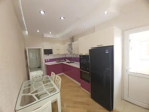 Satılır 3 otaqlı mənzil 110 m²