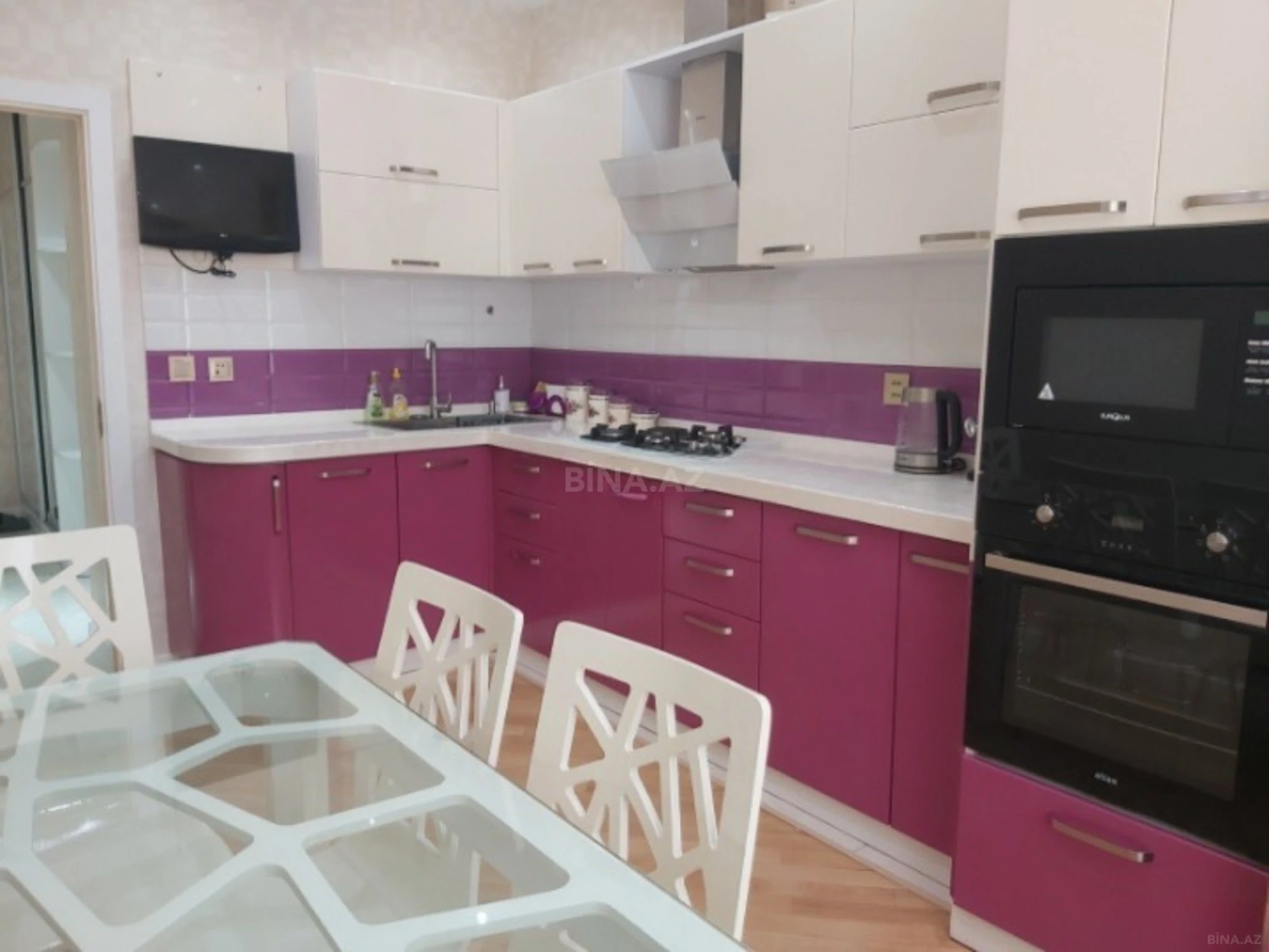 Satılır 3 otaqlı mənzil 110 m²